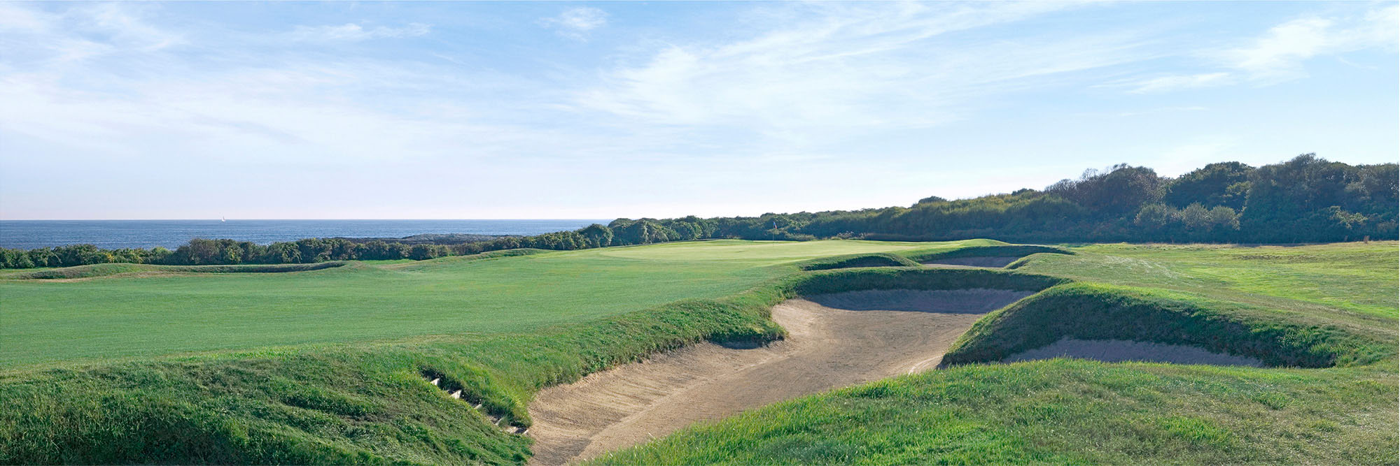 Golf Course Image - Newport Country Club No. 13