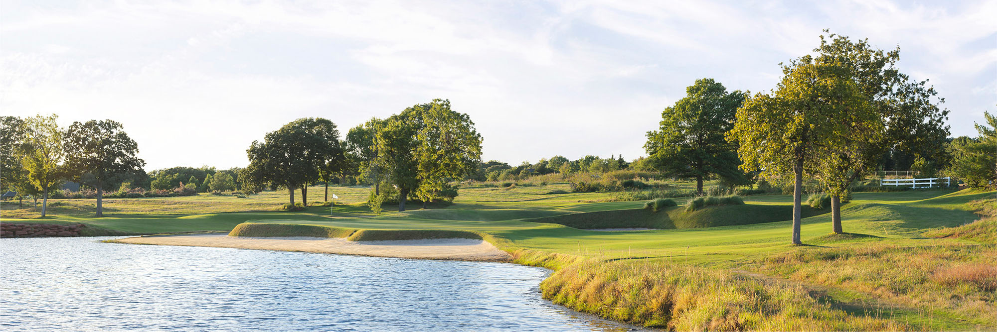 Golf Course Image - Oak Tree National No. 8