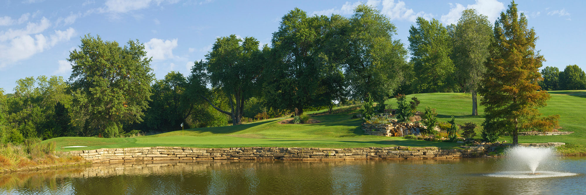 Twin Oaks Country Club No. 15 Left